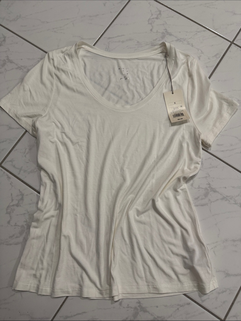 a new day White Scoop Neck Short Sleeve Tee